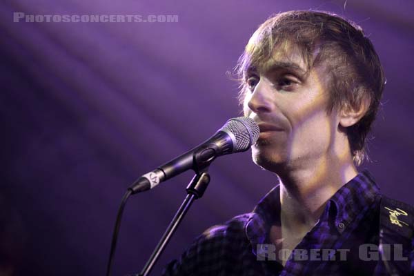 BEN MAZUE - 2011-12-14 - PARIS - La Fleche d'Or - 